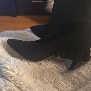 Chic Black Ruffle Heel Boots